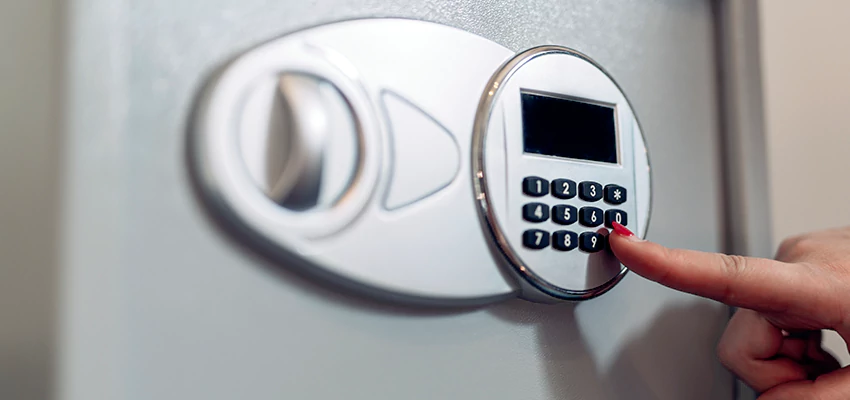 Jewelry Safe Cracking in Atherton, California