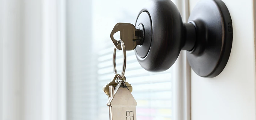 Bifold Door Knob Replacement in Atherton, California